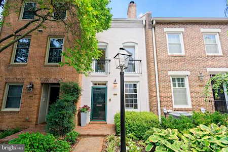 1164 N Pitt St Alexandria, VA 22314