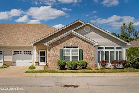 5241 Savannah Springs Dr Louisville, KY 40219