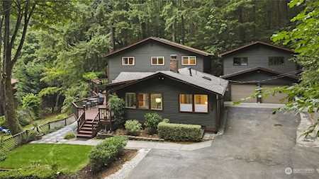 6866 NE 129th St Kirkland, WA 98034