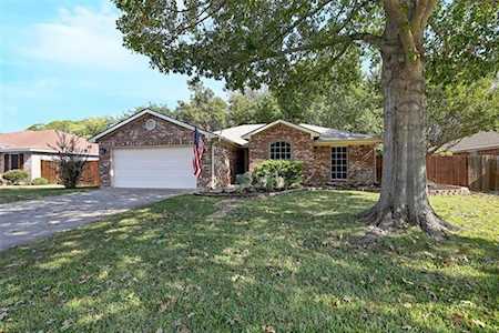 217 King Arthur Drive Weatherford, TX 76086