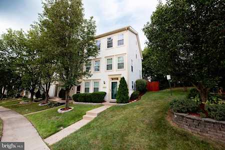 10213 Magnolia Grove Dr Manassas, VA 20110