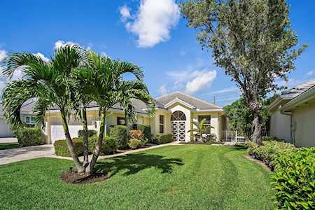 4957 SE Heartleaf Terrace Hobe Sound, FL 33455