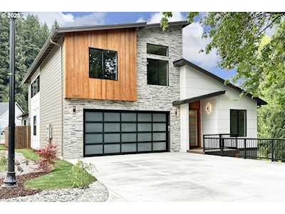 14911 NE 40th CT Vancouver, WA 98686