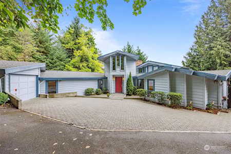 6900 96th Ave SE Mercer Island, WA 98040