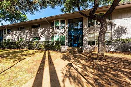1210 Windsor RD #103 Austin, TX 78703