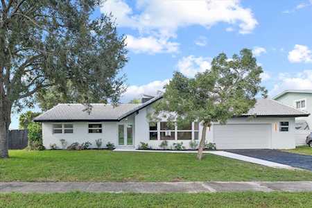 5800 SW 19th Street Plantation, FL 33317