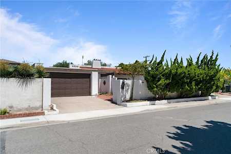 10081 La Quinta Circle Fountain Valley, CA 92708