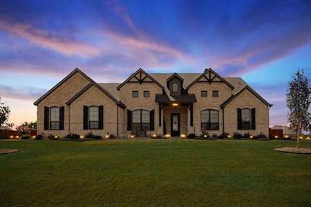 621 Bandera Drive Waxahachie, TX 75167