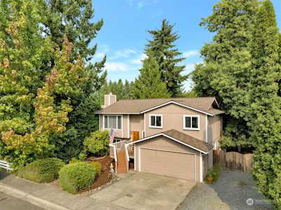 10531 52nd Ave NE Marysville, WA 98270