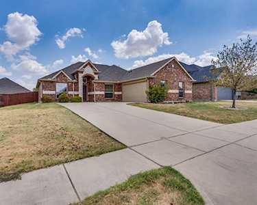 2184 Liriope Lane Waxahachie, TX 75165