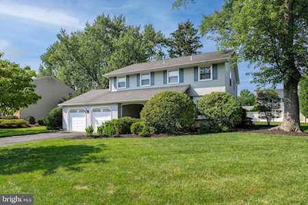 1613 Fort Duquesne Dr Cherry Hill, NJ 08003