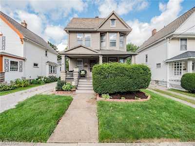 1526 Rosewood Ave Lakewood, OH 44107