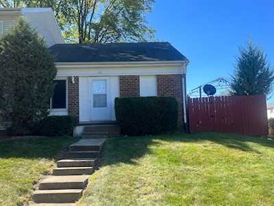 132 Jamestown Ln #132 Bolingbrook, IL 60440