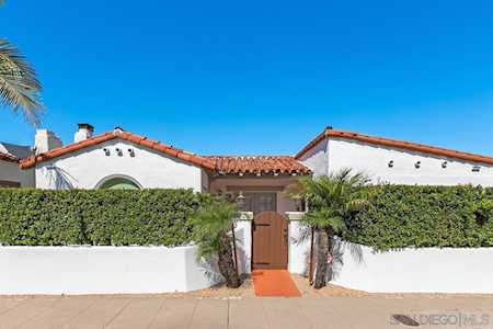 5452 Gilbert Dr San Diego, CA 92115