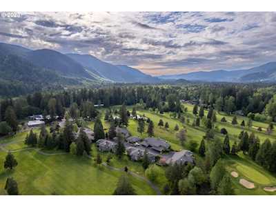 68660 E Fairway Estates RD Welches, OR 97067