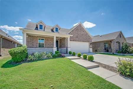 820 Orleans Square Savannah, TX 76227