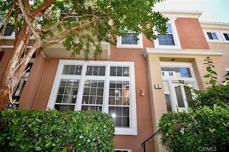 4 Cetinale Aisle Irvine, CA 92606