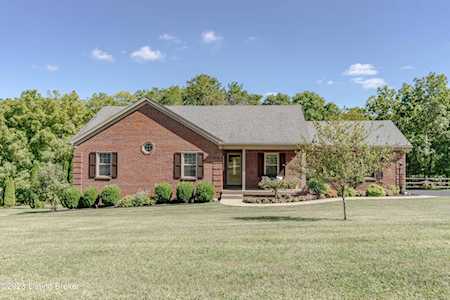 90 Stone Ct Fisherville, KY 40023