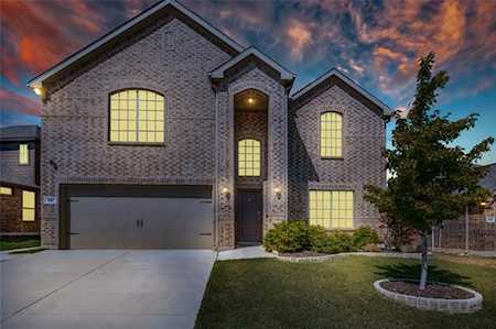 9121 Bronze Meadow Drive Fort Worth, TX 76131