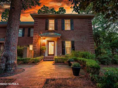 1910 Colleton Ct Wilmington, NC 28403