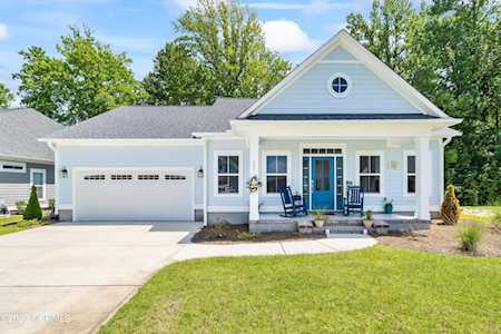 221 Twining Rose Ln Holly Ridge, NC 28445