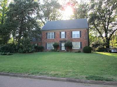 2035 Bensonwood Dr Germantown, TN 38138