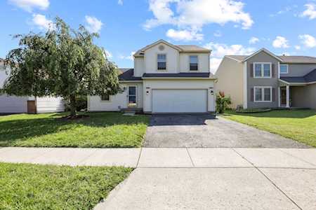 4012 Walnut Crossing Drive Groveport, OH 43125