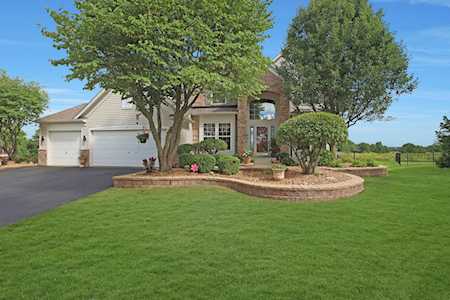5 Dogwood Ct Bolingbrook, IL 60490