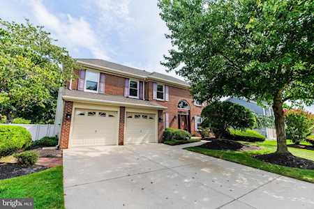 48 Dominion Dr Marlton, NJ 08053