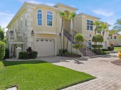 2070 N Pointe Alexis Dr Tarpon Springs, FL 34689