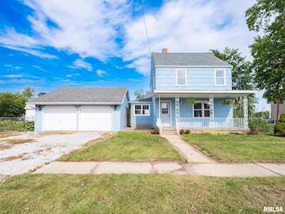 530 S Santa Fe Rd Princeville, IL 61559