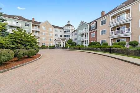 6 Woodman Way #120 Newburyport, MA 01950