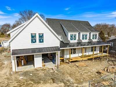 9 Wompatuck Rd Hingham, MA 02043