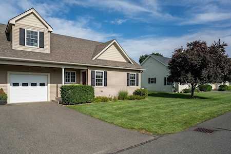 115 Elm St #5A Hatfield, MA 01038