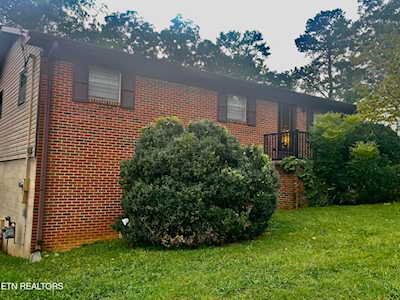 609 Front St Maryville, TN 37804