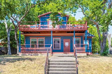 1116 W Jefferson Street Waxahachie, TX 75165