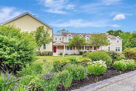 82 Virginia Rd #106 Lincoln, MA 01773