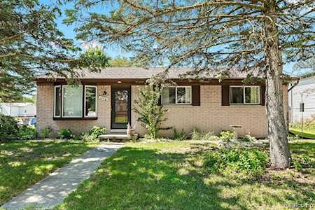 1228 Barchester St Westland, MI 48186