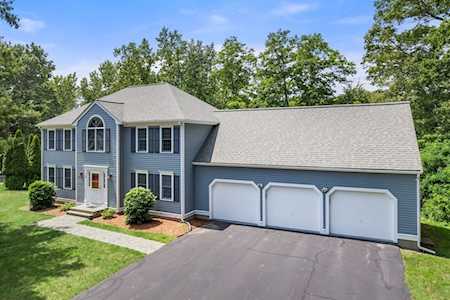 23 Claflin Farm Ln Northborough, MA 01532