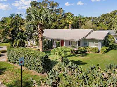 2020 Maderia Ave Dunedin, FL 34698