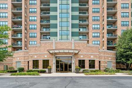 6420 Double Eagle Dr #509 Woodridge, IL 60517