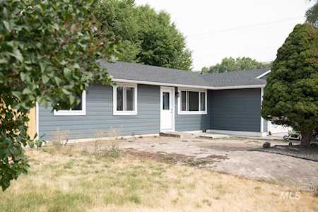 510 Laurel Dr Mountain Home, ID 83647