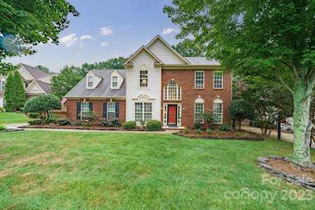 9815 Zackery Ave Charlotte, NC 28277