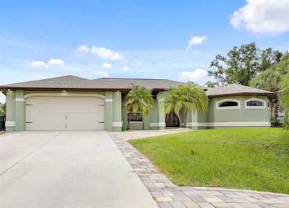 1386 Craleigh St North Port, FL 34288