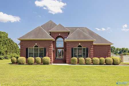 327 Chipmunk Circle New Market, AL 35761