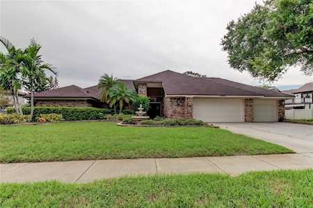 8609 Longwood Dr Seminole, FL 33777