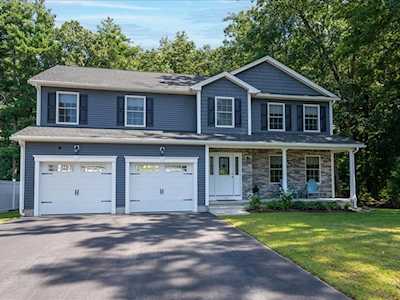 145 Barrington Drive Springfield, MA 01129