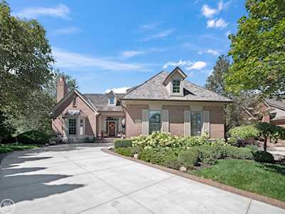 2599 Summerlin Ct Oakland Twp, MI 48306
