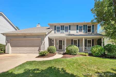 220 Breckenridge Dr Aurora, IL 60504