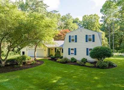 73 Genevieve Dr Hampden, MA 01036